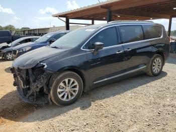  Salvage Chrysler Pacifica