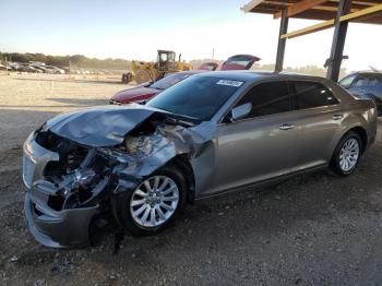  Salvage Chrysler 300