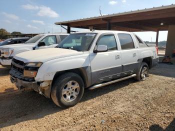  Salvage Chevrolet Avalanche