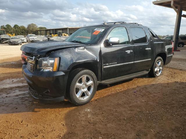  Salvage Chevrolet Avalanche