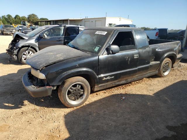  Salvage Chevrolet S-10