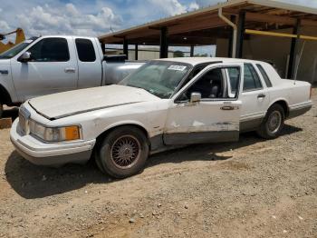  Salvage Lincoln Towncar