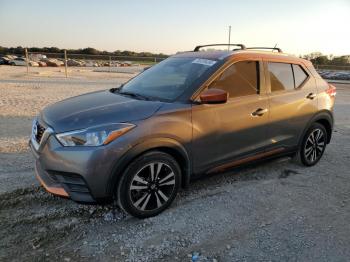  Salvage Nissan Kicks