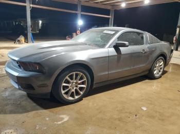  Salvage Ford Mustang