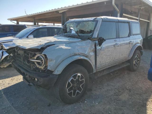  Salvage Ford Bronco