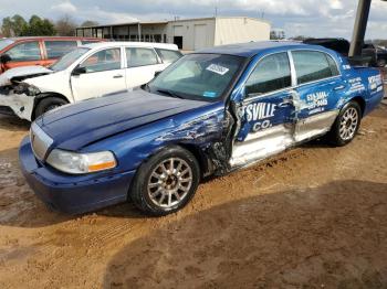  Salvage Lincoln Towncar