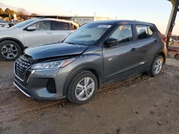  Salvage Nissan Kicks