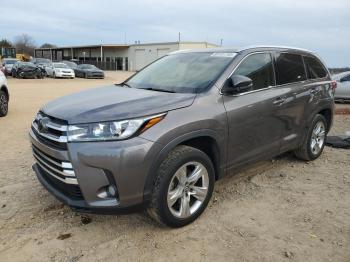  Salvage Toyota Highlander