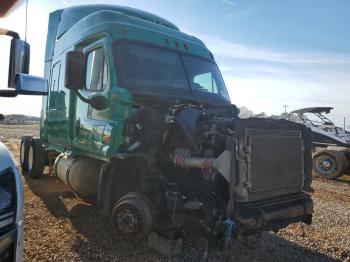  Salvage Freightliner Cascadia