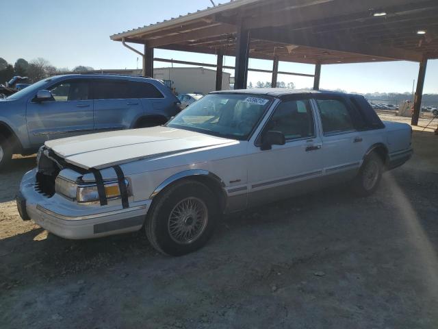  Salvage Lincoln Towncar