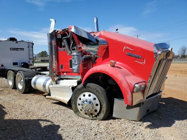  Salvage Kenworth W900