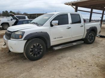  Salvage Nissan Titan