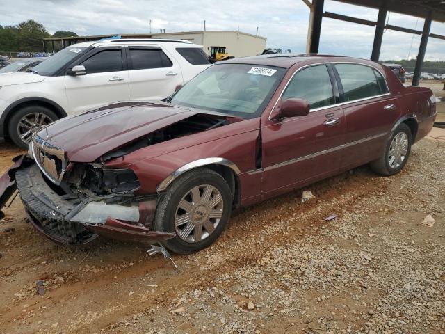  Salvage Lincoln Towncar