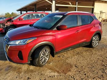  Salvage Nissan Kicks