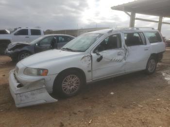  Salvage Volvo V70