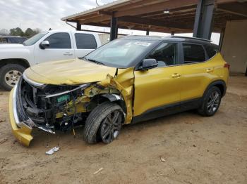  Salvage Kia Seltos