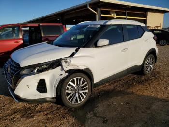  Salvage Nissan Kicks