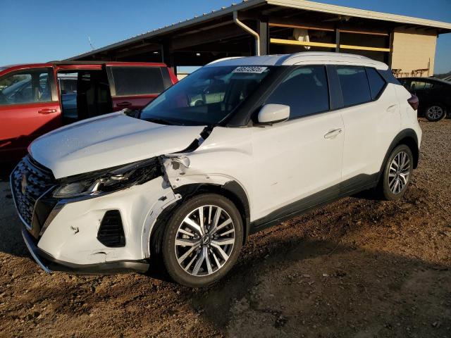  Salvage Nissan Kicks