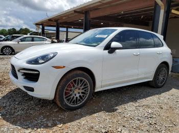  Salvage Porsche Cayenne