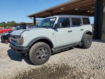  Salvage Ford Bronco