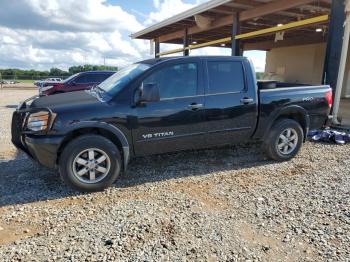  Salvage Nissan Titan
