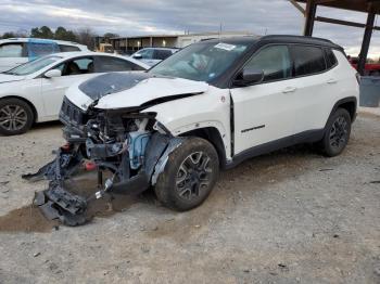  Salvage Jeep Compass