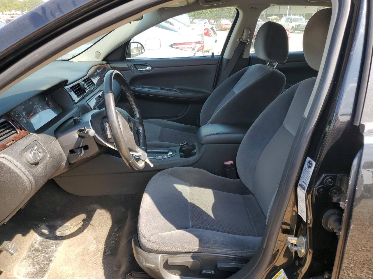 Chevrolet Impala Lt Image 2