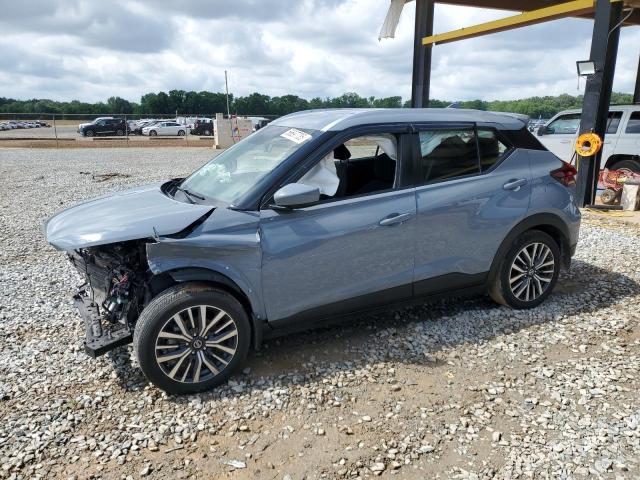  Salvage Nissan Kicks