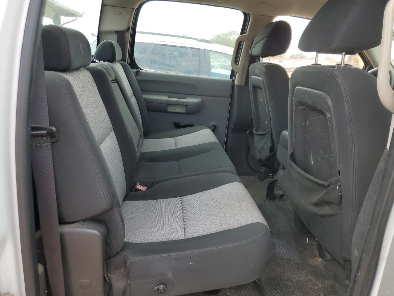 Chevrolet Silverado C1500 Image 11