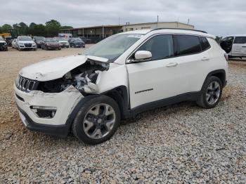  Salvage Jeep Compass