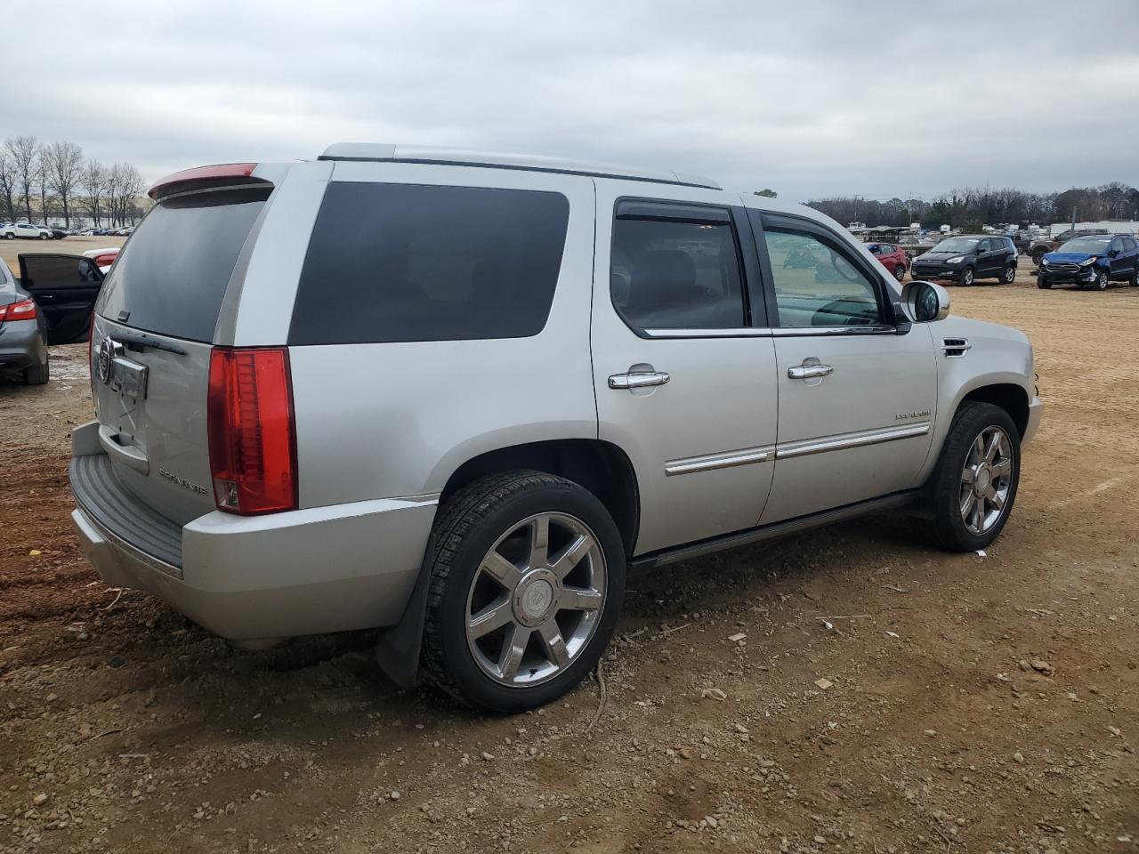 Cadillac Escalade Premium Image 3