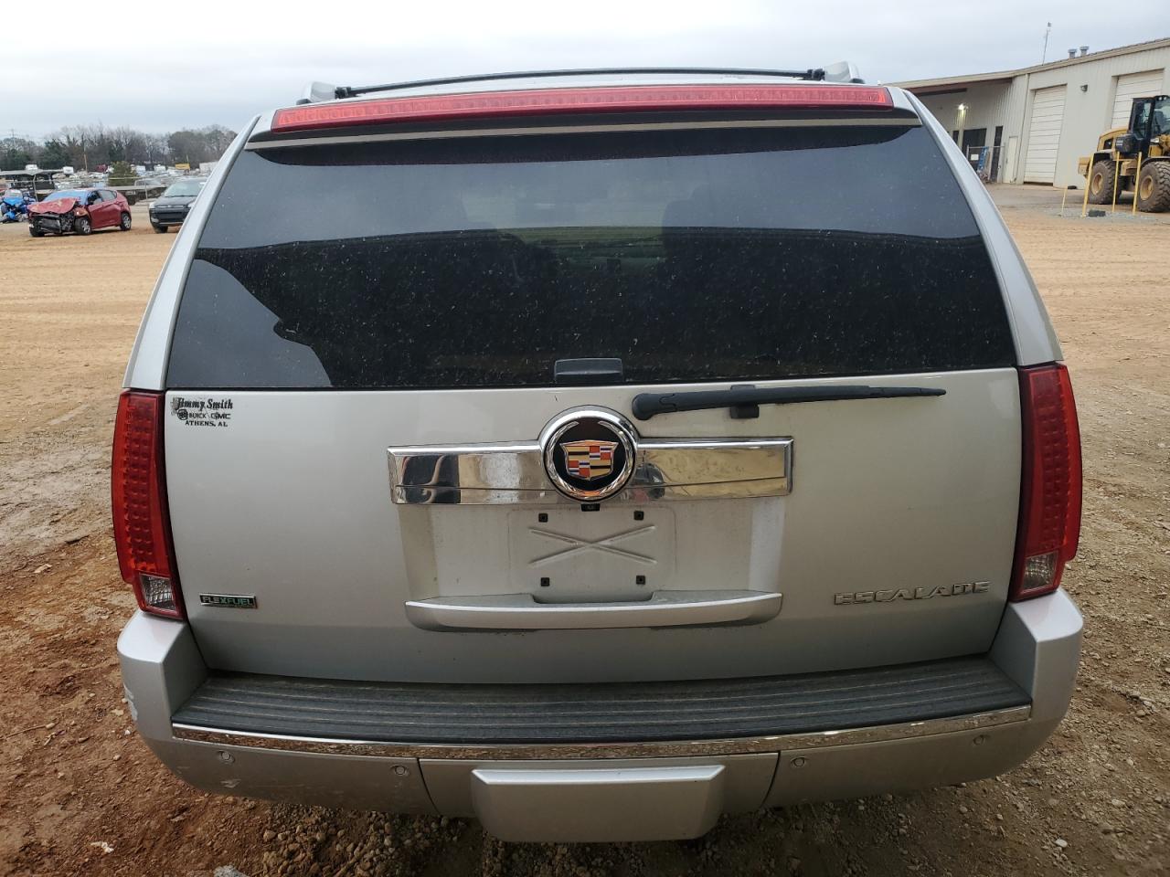 Cadillac Escalade Premium Image 8