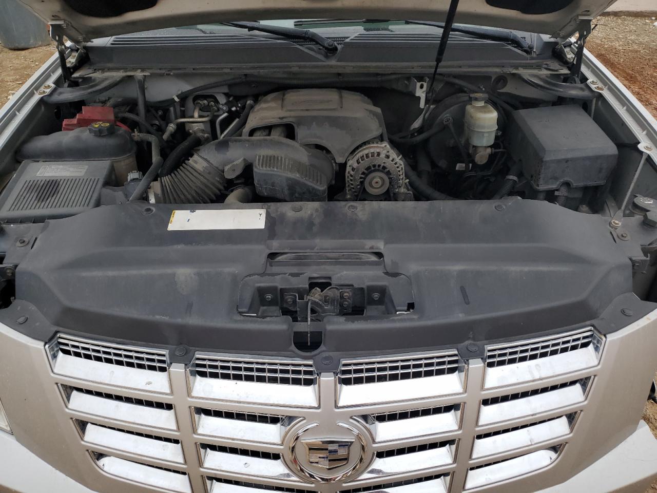 Cadillac Escalade Premium Image 14