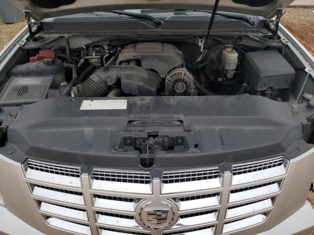 Cadillac Escalade Premium Image 14