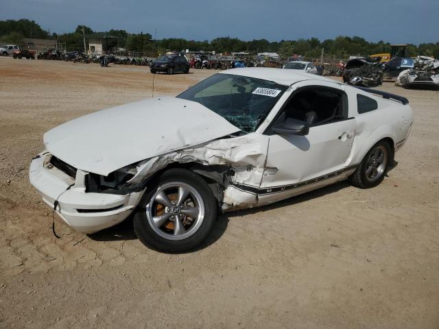 Ford Mustang Image 1