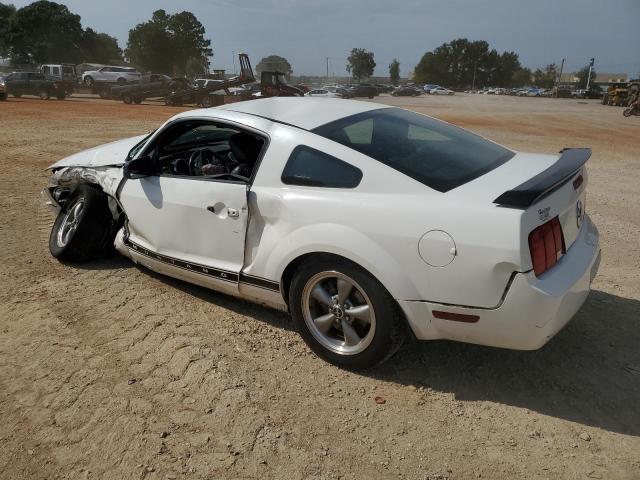 Ford Mustang Image 6