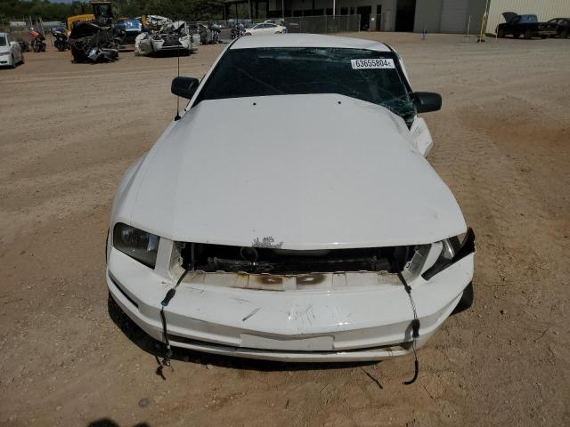 Ford Mustang Image 7