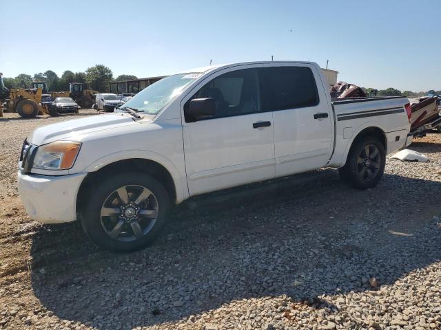  Salvage Nissan Titan