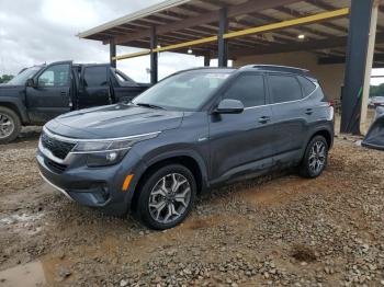  Salvage Kia Seltos