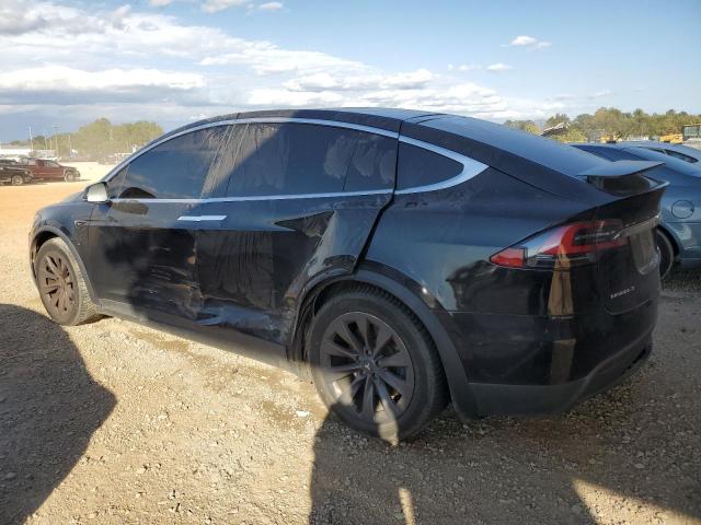 Tesla Model X Image 4