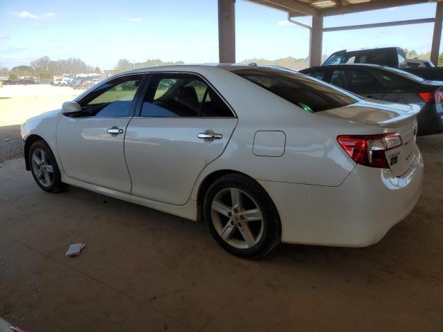 Toyota Camry Base Image 4