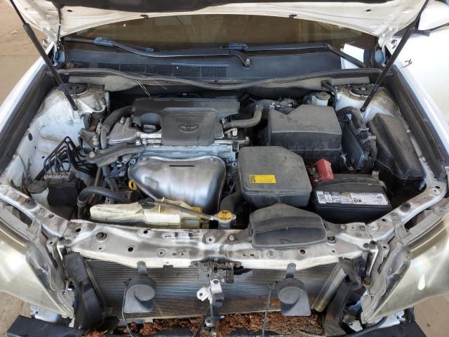 Toyota Camry Base Image 8