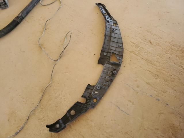 Toyota Camry Base Image 7