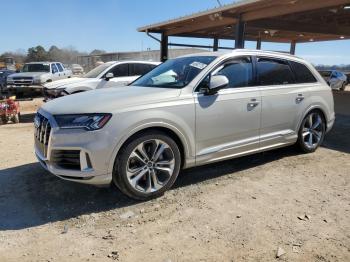  Salvage Audi Q7