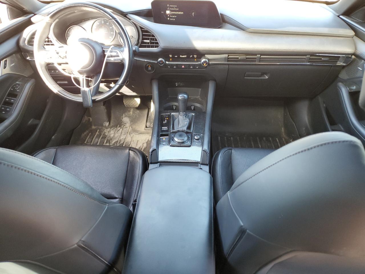 Mazda 3 Premium Image 10