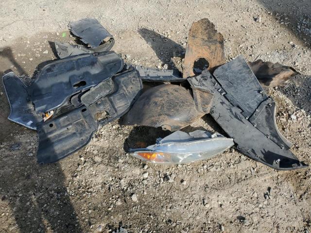 Toyota Camry Le Image 11