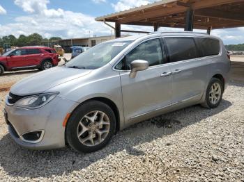  Salvage Chrysler Pacifica