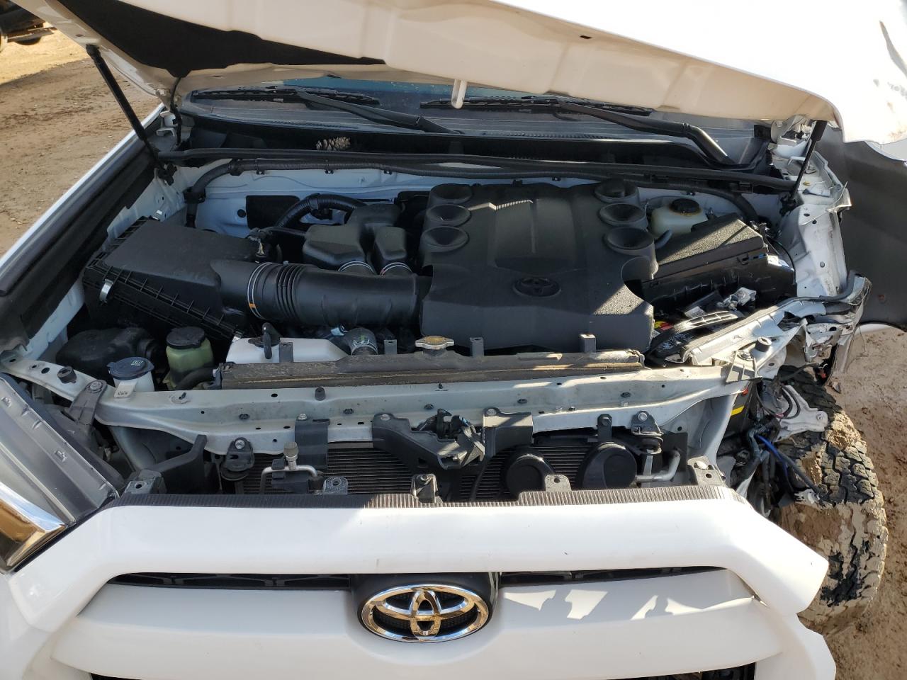 Toyota 4Runner Sr5 Image 10