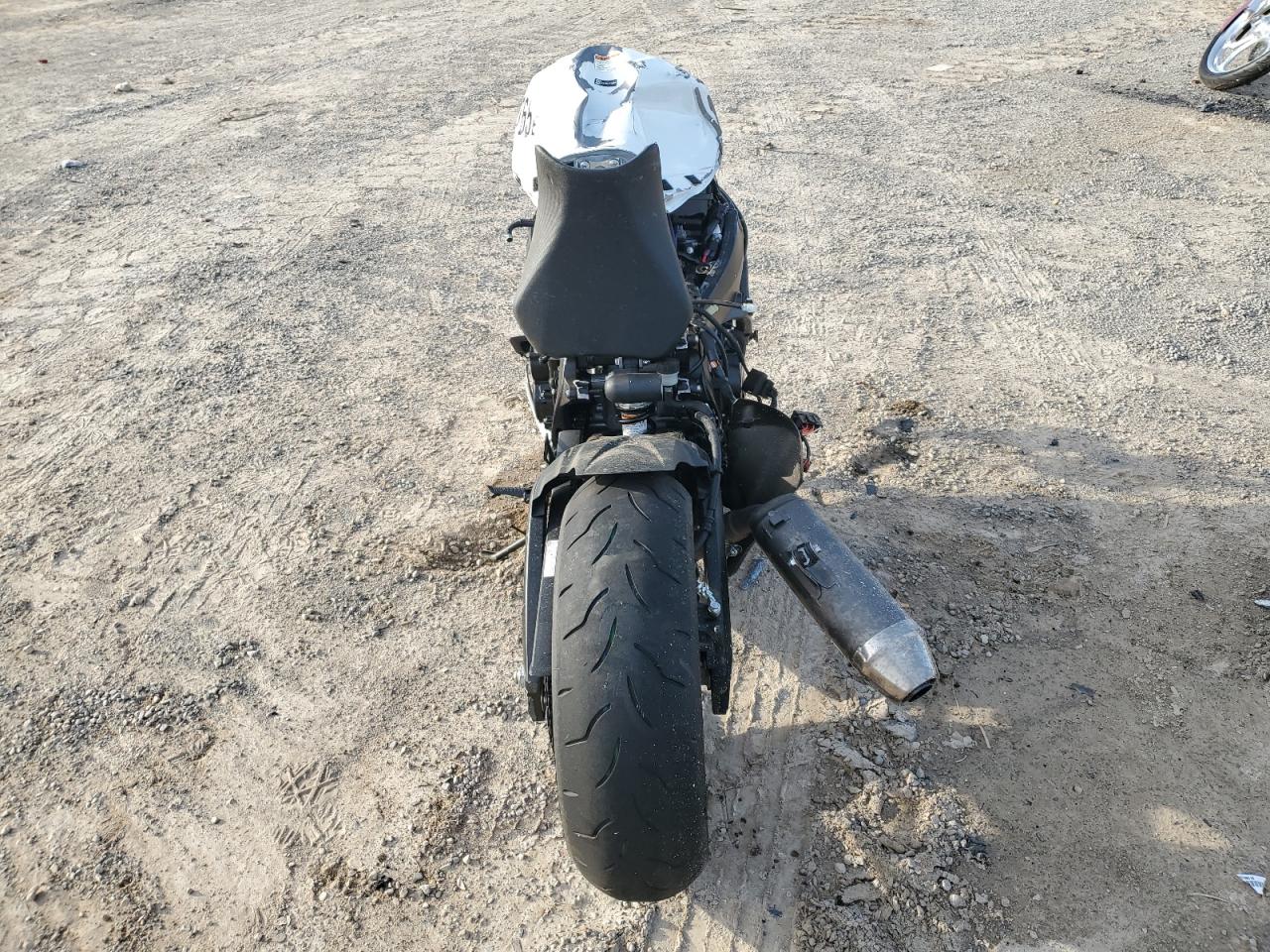 Suzuki Gsxr600 Image 9