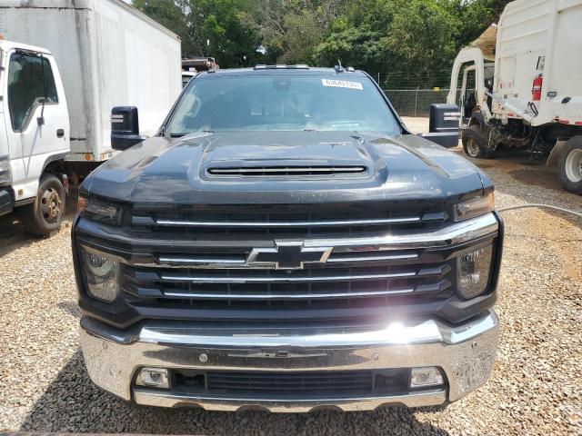 Chevrolet Silverado K3500 High Country Image 9